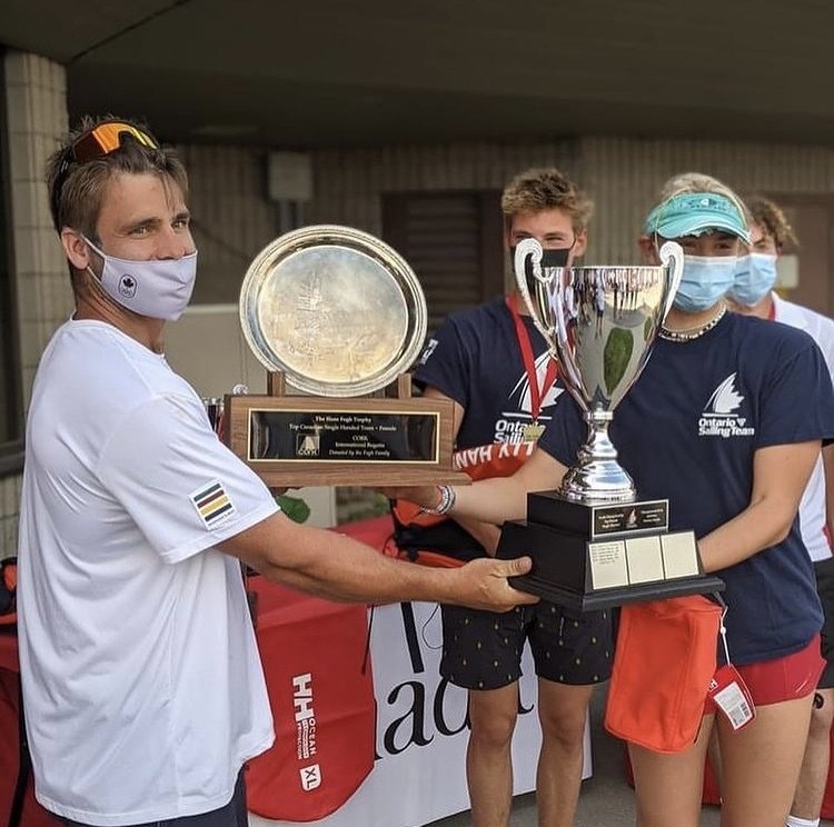 Annie with the Hans Fogh trophy.